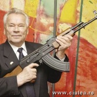 AK74 KALASNIKOV thumb Mihail Kalasnikov