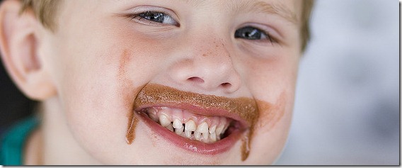 copil_fericit_ciocolata copil_fericit_ciocolata