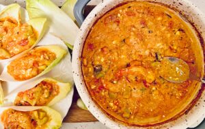 Feta saganaki cu creveți și apio